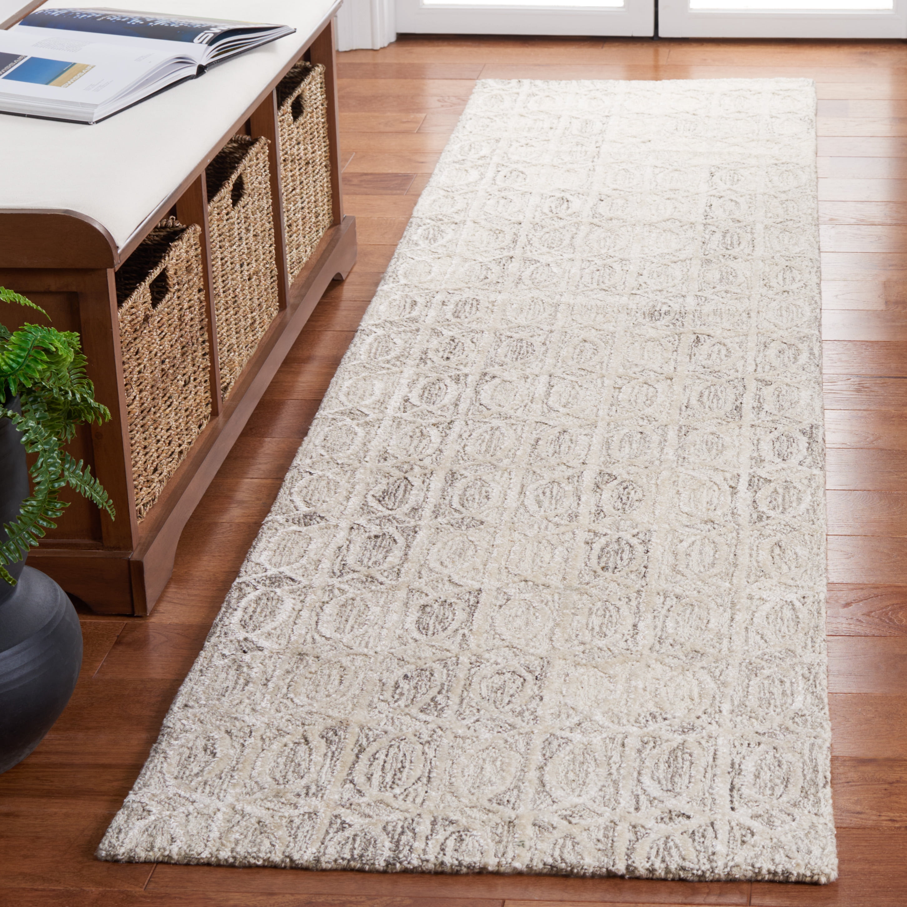 SAFAVIEH Ebony Abel Modern Runner Rug, Natural/Ivory, 2'3" x 9'