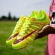 thumbnail image 2 of Botas de fútbol para césped artificial unisex | Botas de fútbol sala de entrenamiento profesional para exteriores e interiores, para niños y niñas, para terreno firme, 2 of 5