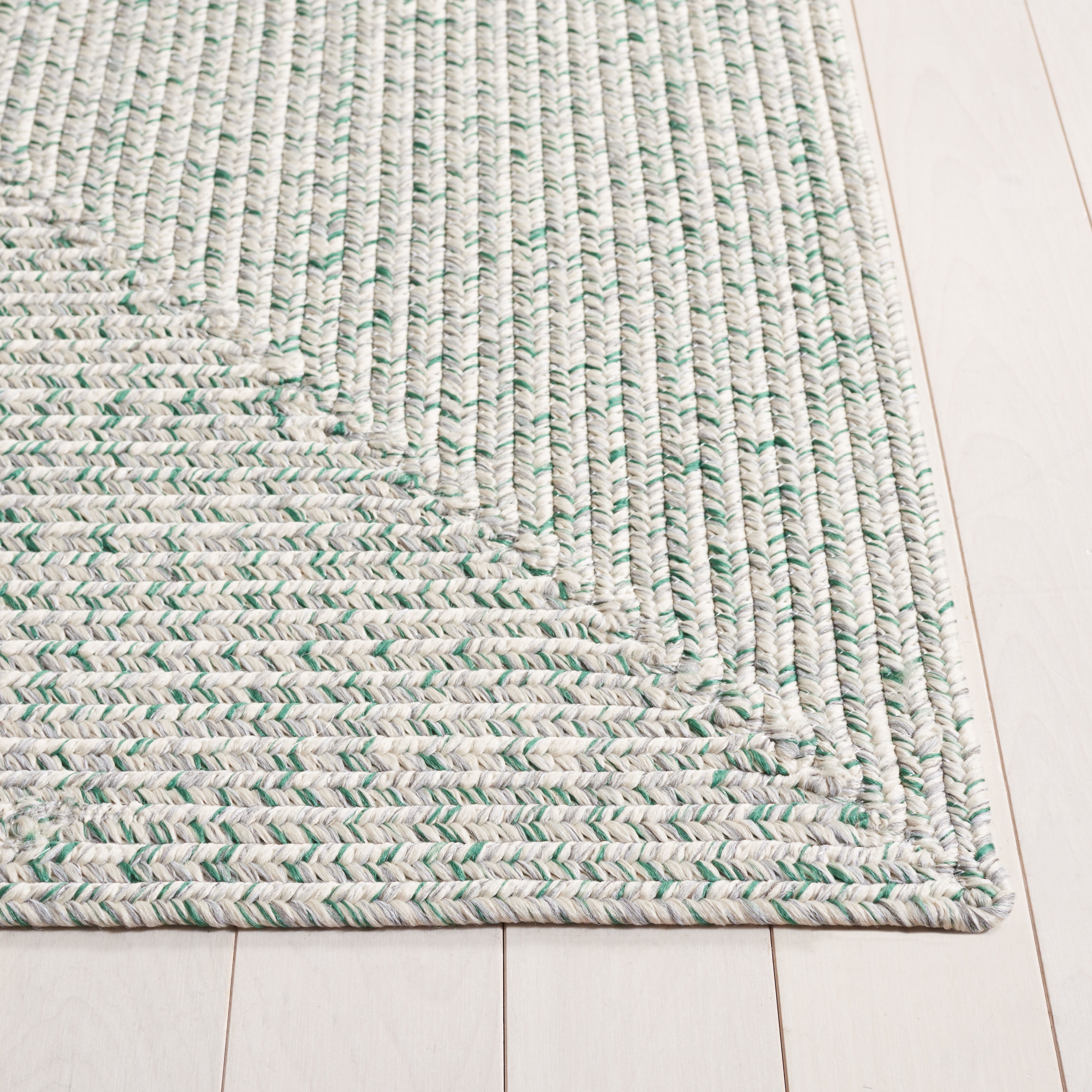 Safavieh Braided Gino Distressed Machine Washable Reversible Area Rug, Ivory/Green, 5' x 5' Square