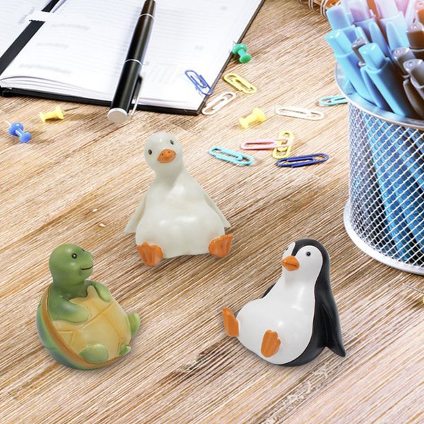 Adorno de escritorio de animales divertidos, minifiguras de tortugas, pingüinos y patos perezosos, regalo para amigos, familiares y colegas.
