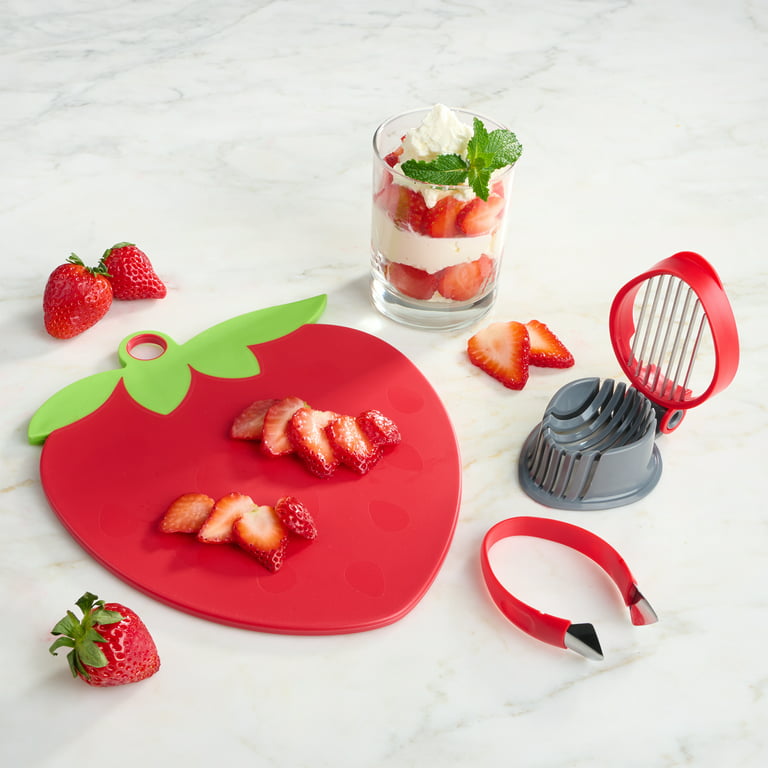Casewin Strawberry Slicer Set, Cooking Kitchen Gadgets for Remove  Strawberry Stem and Perfectly Even Strawberry Slices (Set of 2, Red)