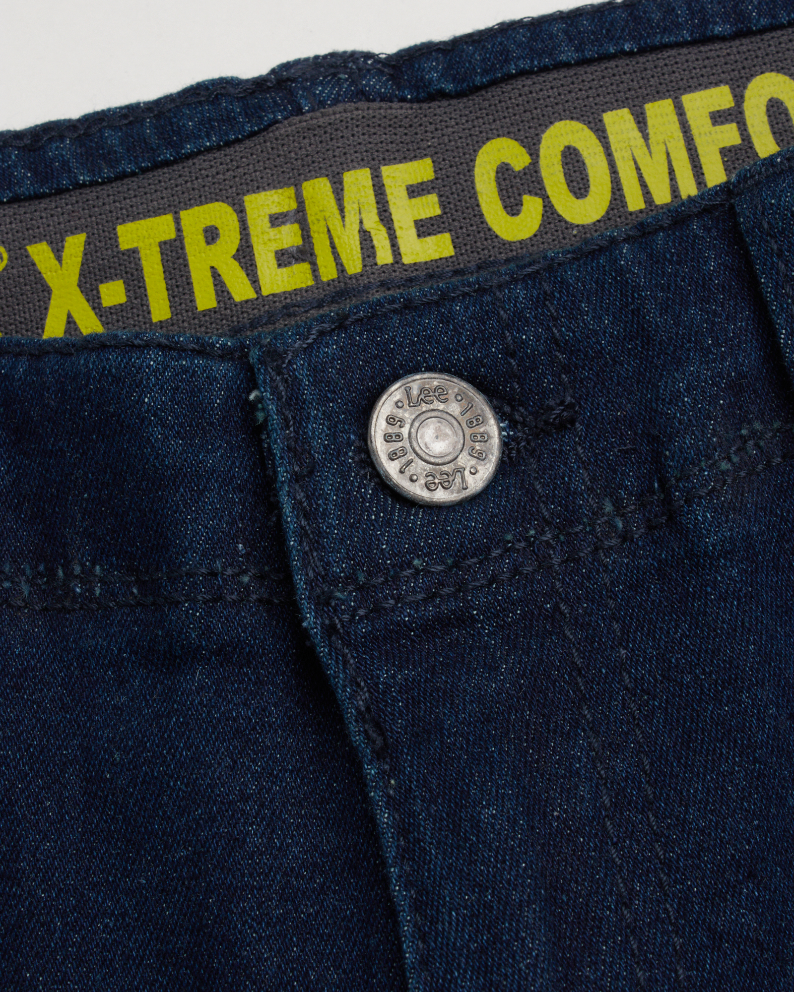 Lee Boys’ Premium Straight Fit Denim Jeans - Ultra Stretch Casual Pants for Boys (8-18 Husky)