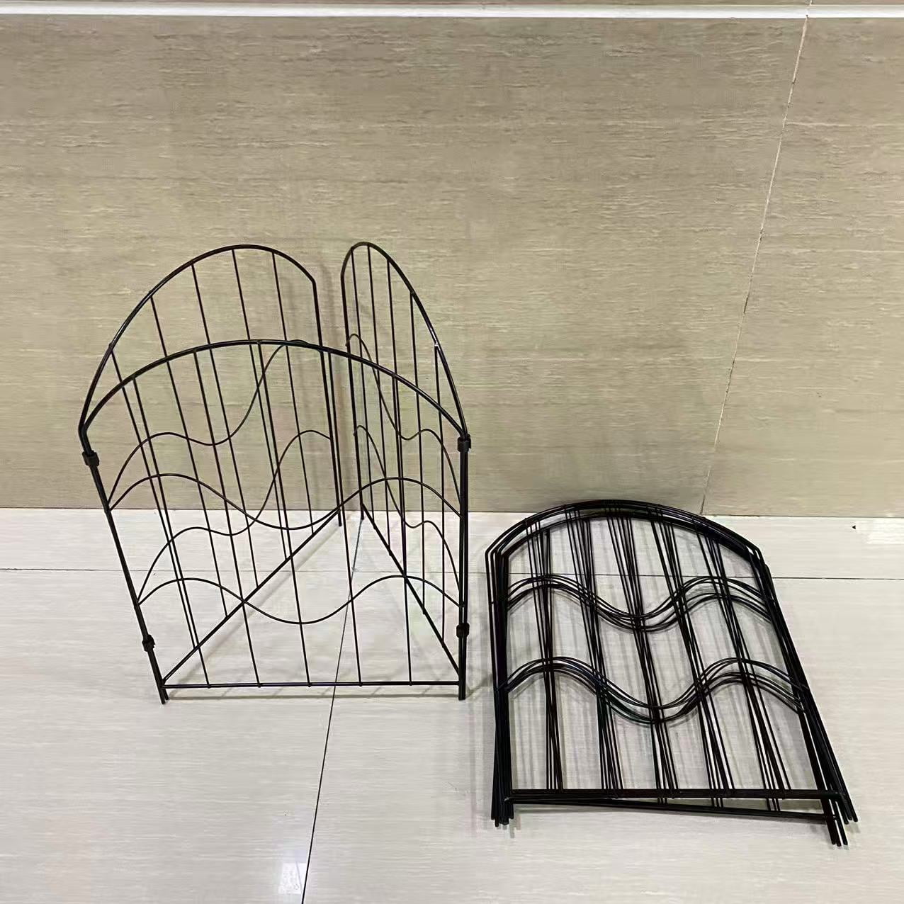 Meshron Fences of metal,Decorative Garden Fence, Outdoor Garden Metal Fencing with 2 Gates, Animal Barrier for Dog,  Black