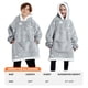 thumbnail image 4 of Sudadera con capucha para niños Giggling Getup Glow in Dark Sherpa, 4 of 7