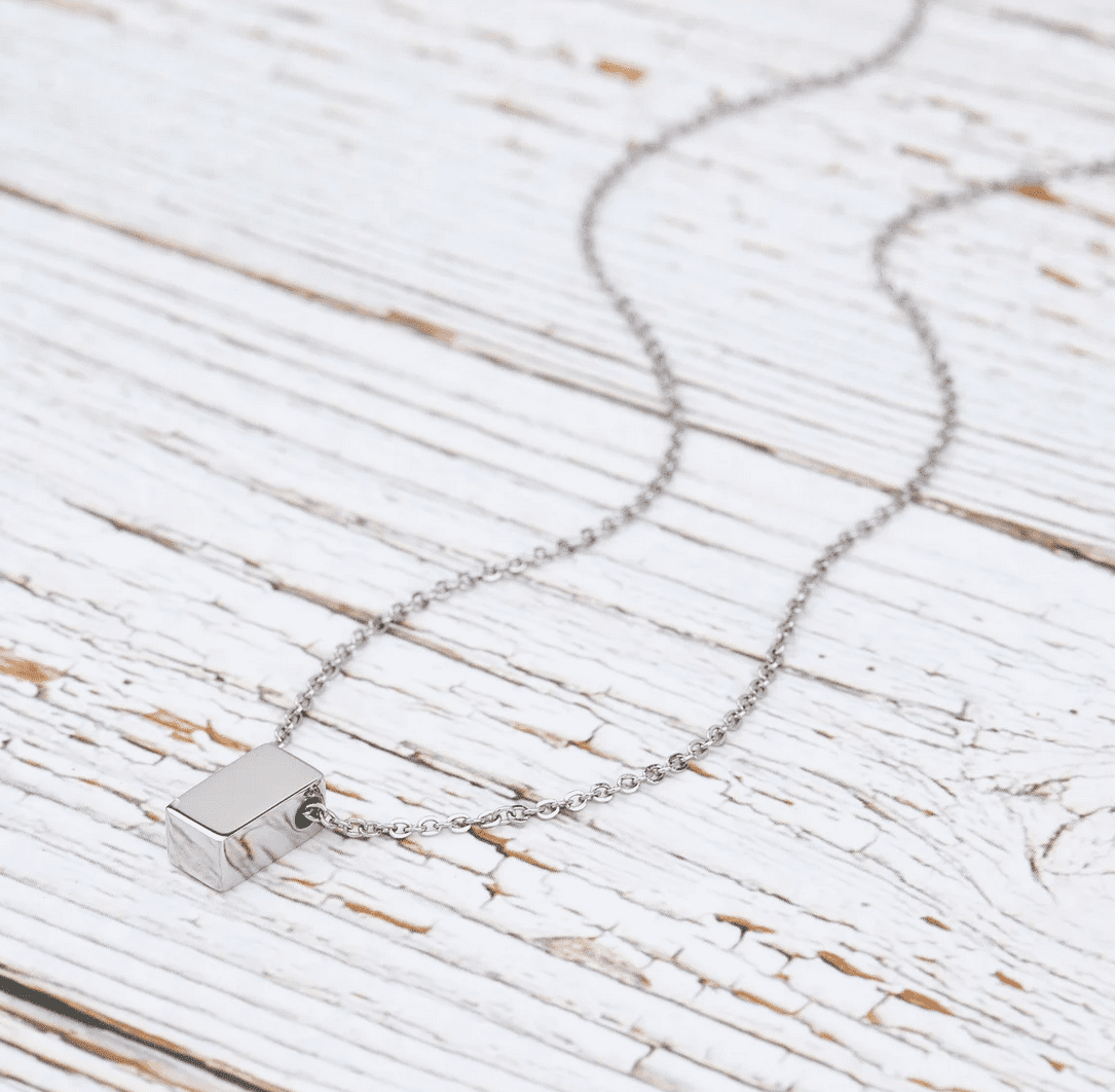 Personalized Card and Necklace for Mother's Day Gift, Gift for Mom, Gift for Her, Custom Card and Necklace for Mom, Cube Necklace for Mom, [Silver, Personalized Card]