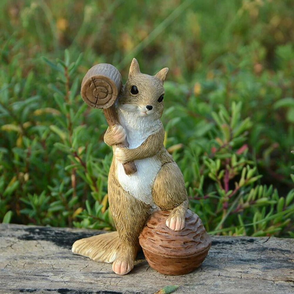 Outdoor Secenery Resin Squirrel Figurine Animal Sculpture Statues Lawn Decor 