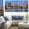 thumbnail image 1 of Designart PT10121-40-30 Pont de Brooklyn avec Lumières et Reflets Impression sur Toile Paysage Urbain, 40 x 30 Pouces, 1 of 3