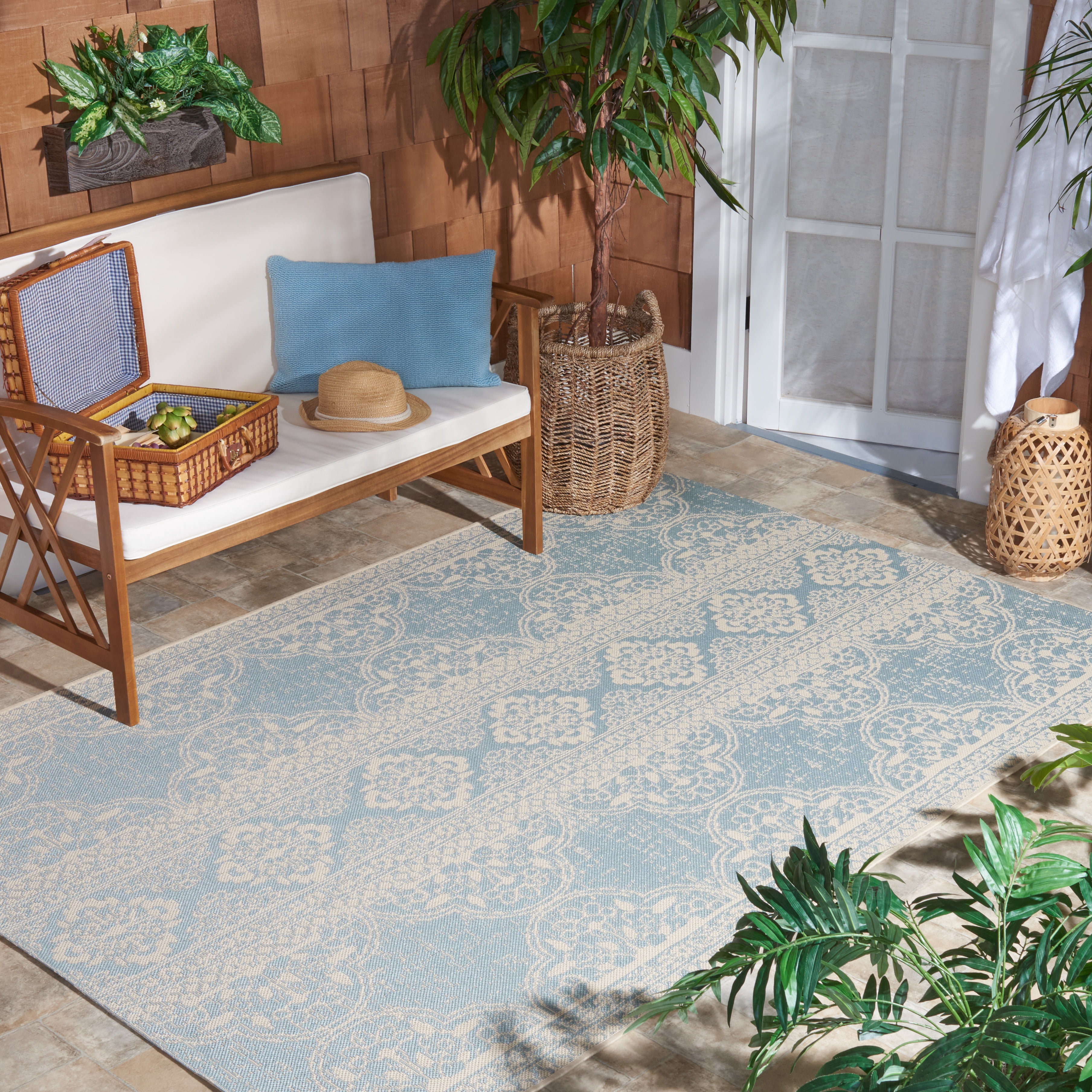 SAFAVIEH Beach House Justine Geometric Indoor/Outdoor Area Rug, Cream/Aqua, 2'2" x 4'