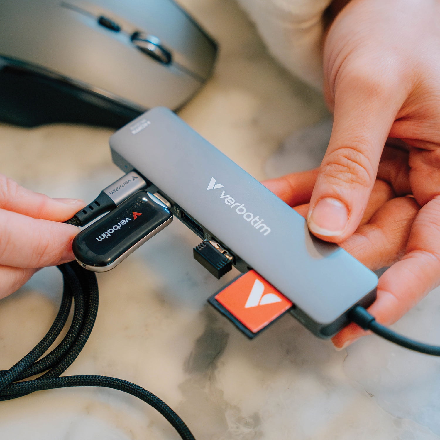 Verbatim Plectra USB-C Flash Drive, Black (256 GB)