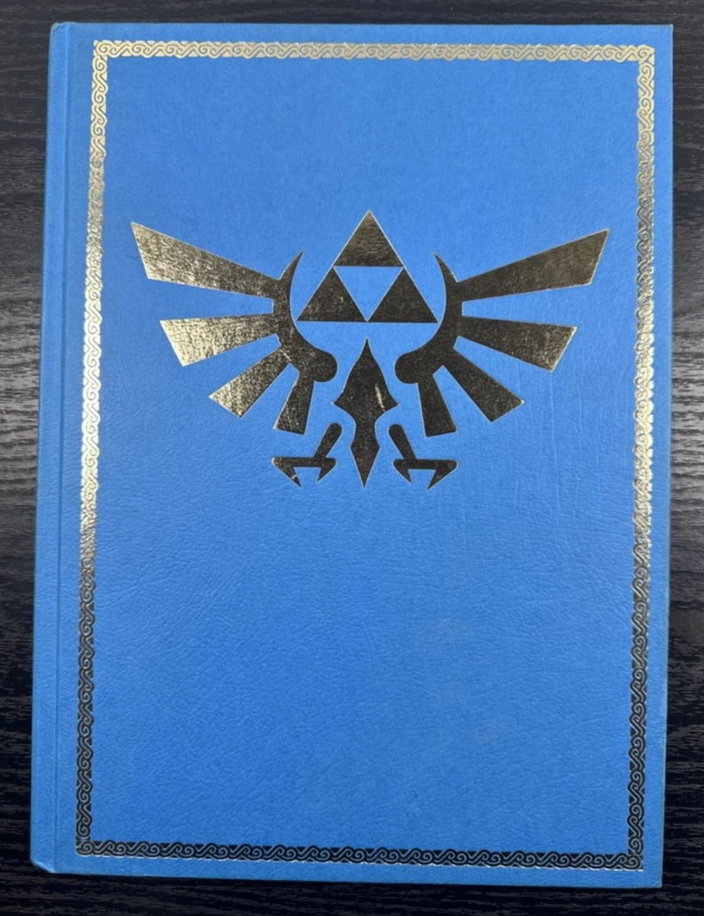 Pre-Owned Legend of Zelda: Skyward Sword Collector's Edition Guide (Hardcover)