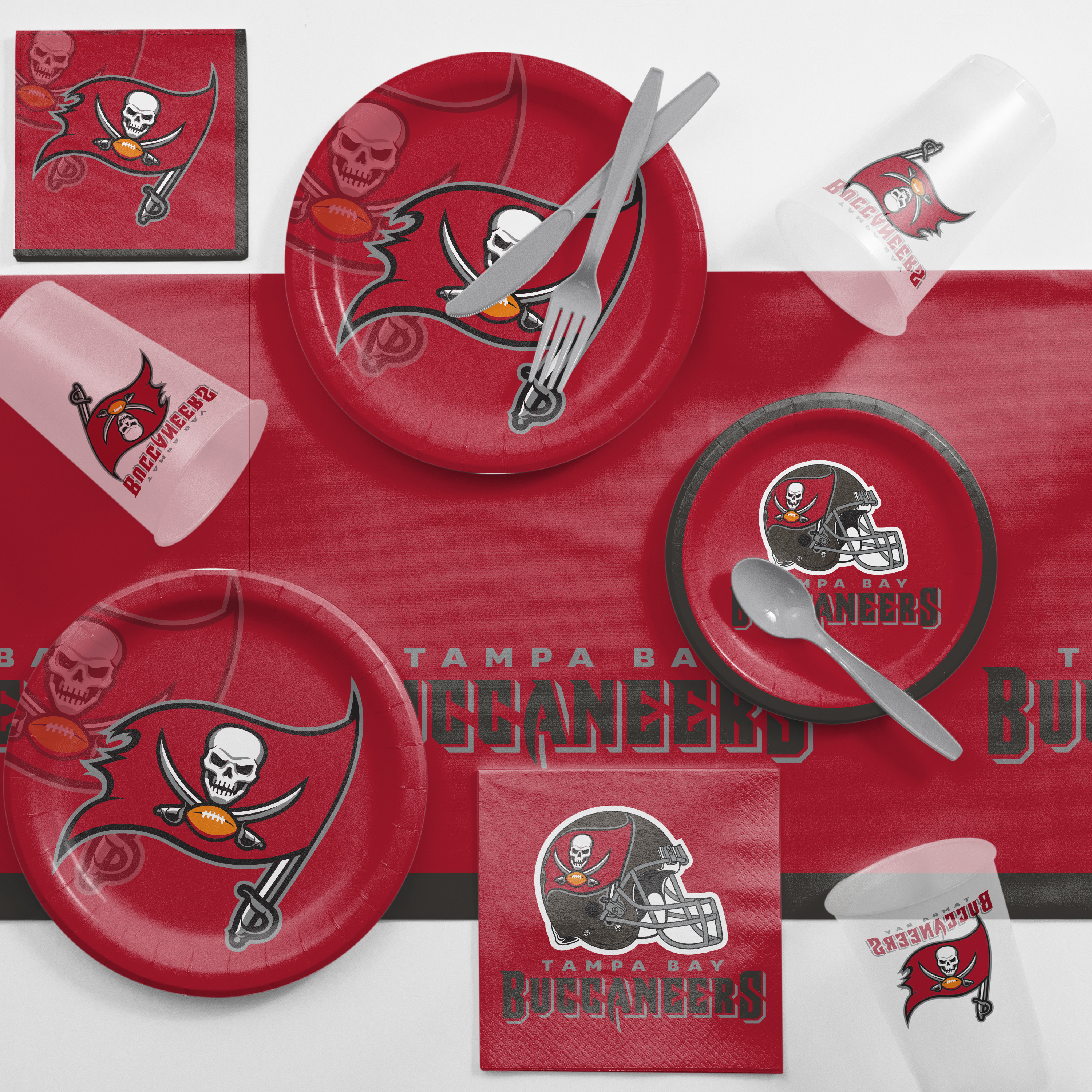 Tampa Bay Buccaneers Paper Beverage Napkins 48 Count for 24 Guests