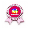 thumbnail image 1 of Y qué si lo soy Insignia broche Medalla rosa premiada, 1 of 3