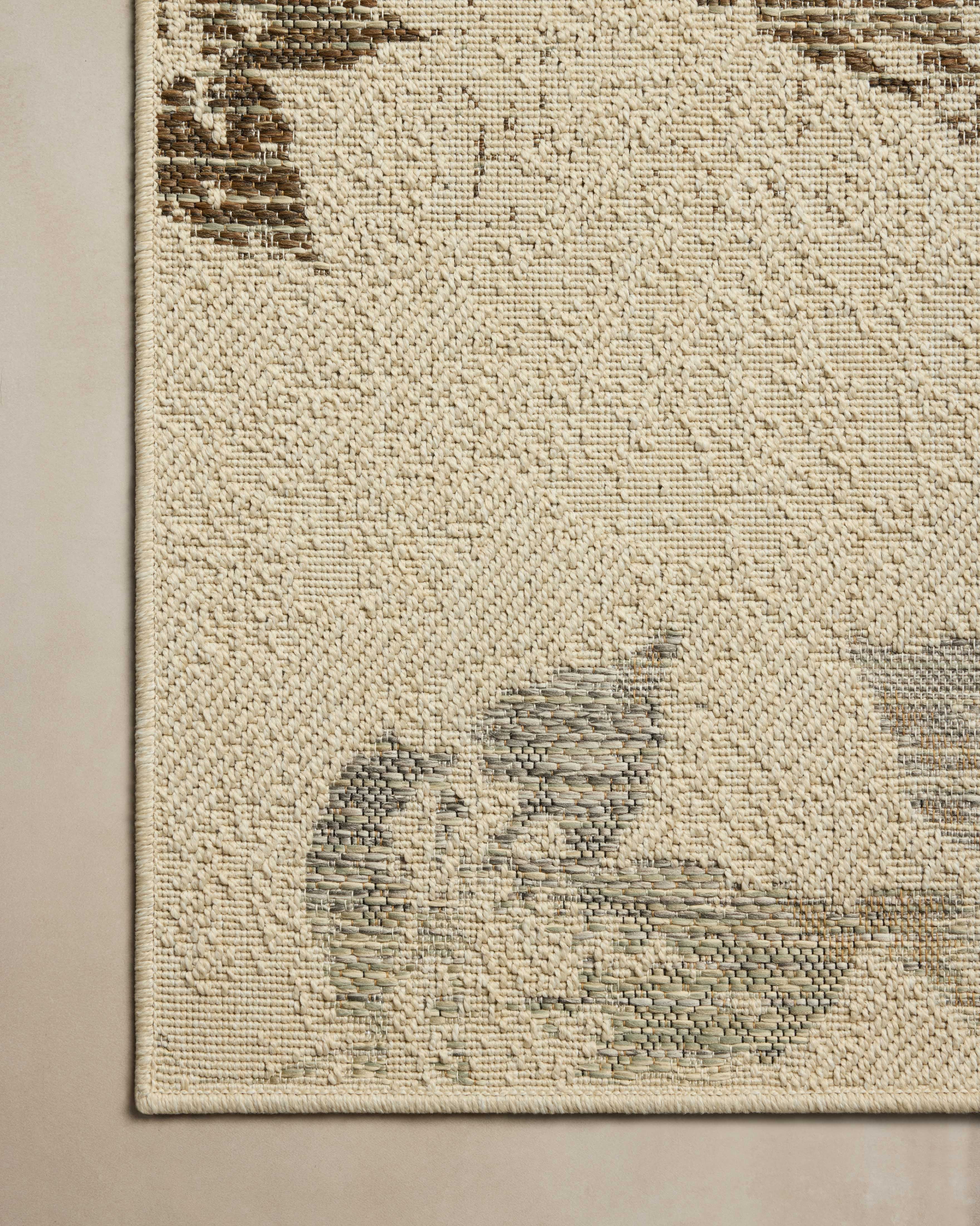 Loloi Saylor Ivory / Bark Indoor/Outdoor Area Rug