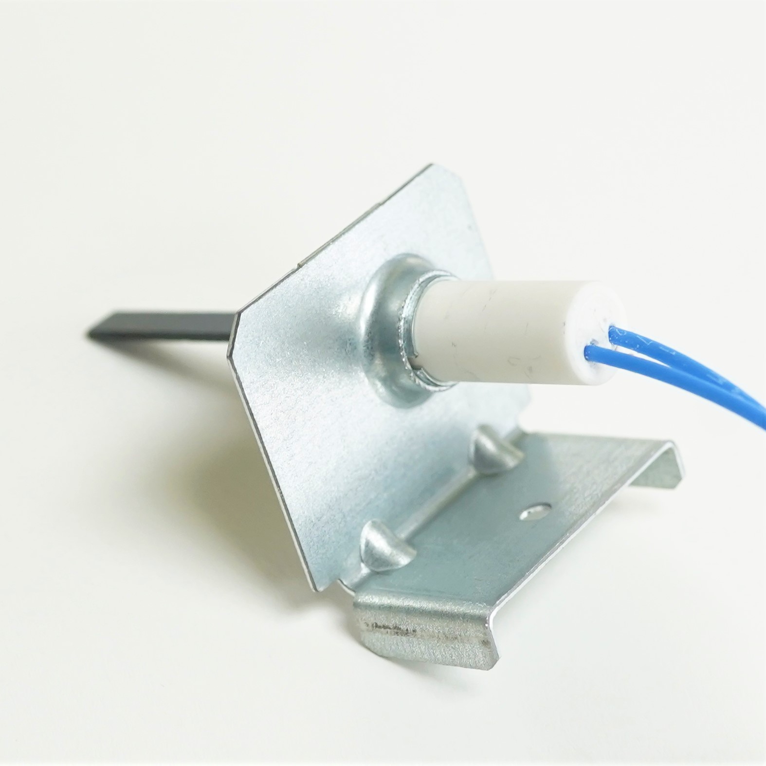 White Rodger 789A-801A1 Furnace Nitride Ignitor Replacement for Lennox 70W16 LB-112237B 10053602