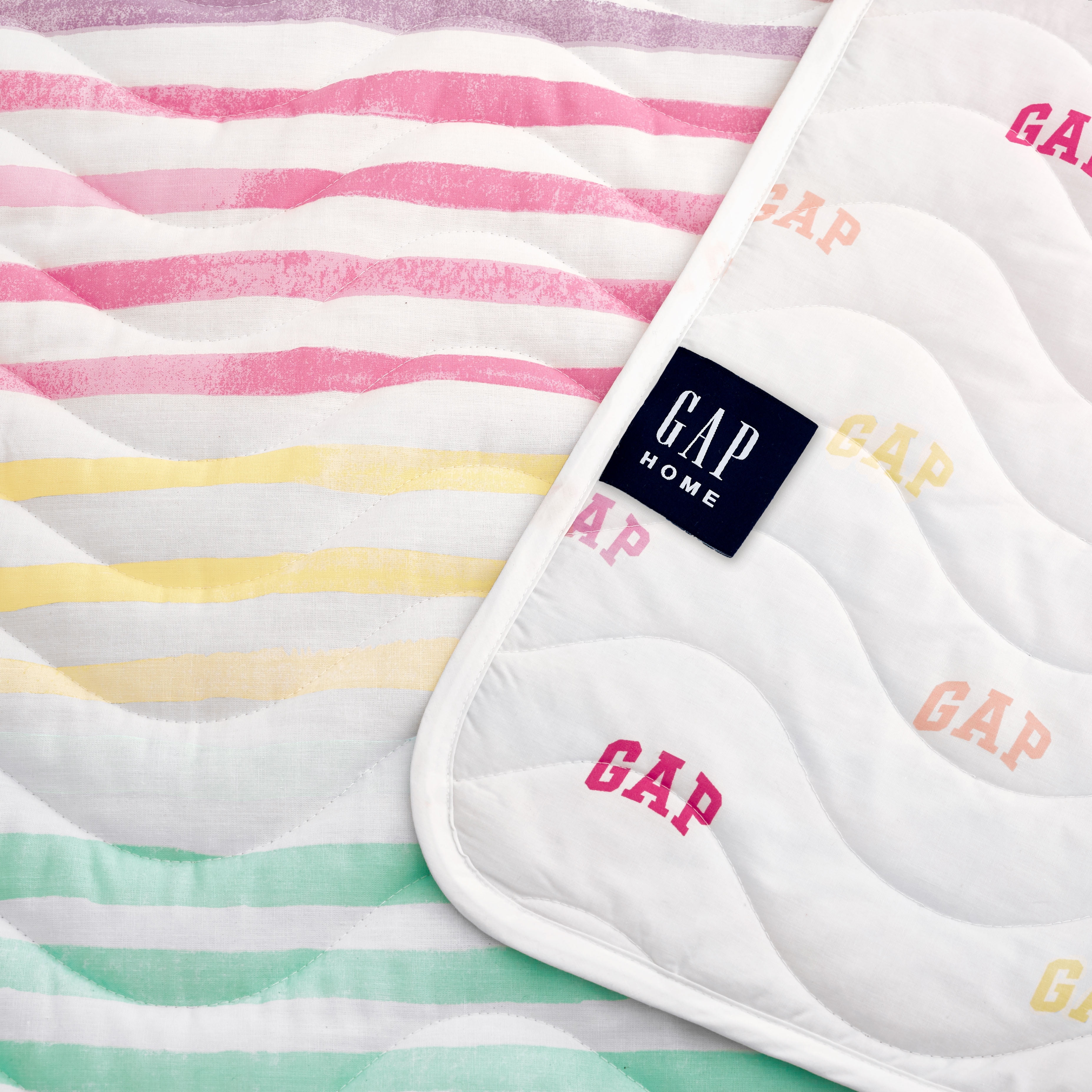Gap Home Kids Rainbow Stripe Organic Cotton Blend Reversible Quilt 