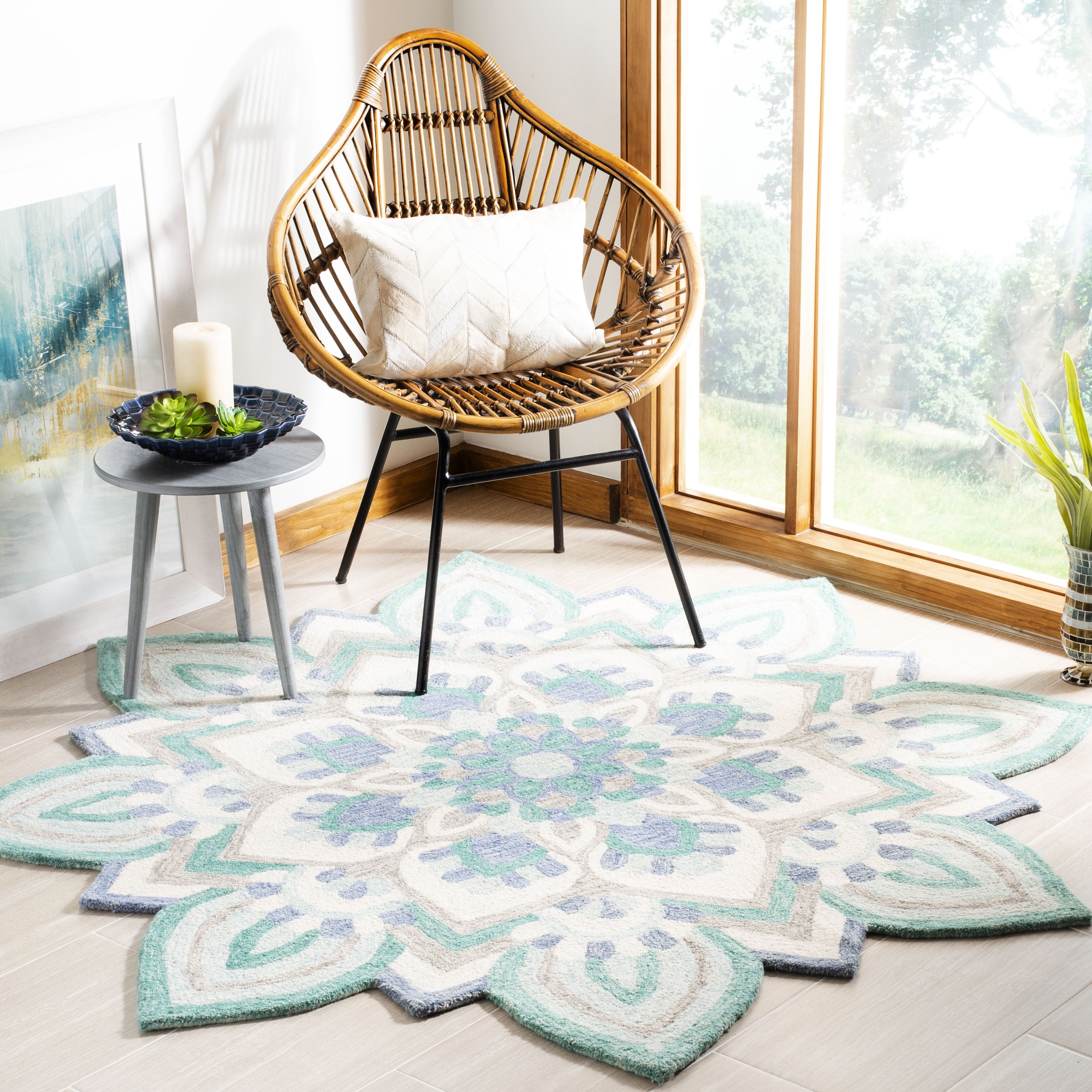 Safavieh Novelty Cherlyn Floral Area Rug