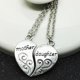 thumbnail image 1 of Colgante de aleación con forma de corazón de melocotón para amigos, collar con letras que unen a las novias, 1 of 4