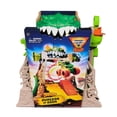 thumbnail image 3 of Pista de Juguete Monster Jam con Mini Vehículo Transforming, 3 of 4
