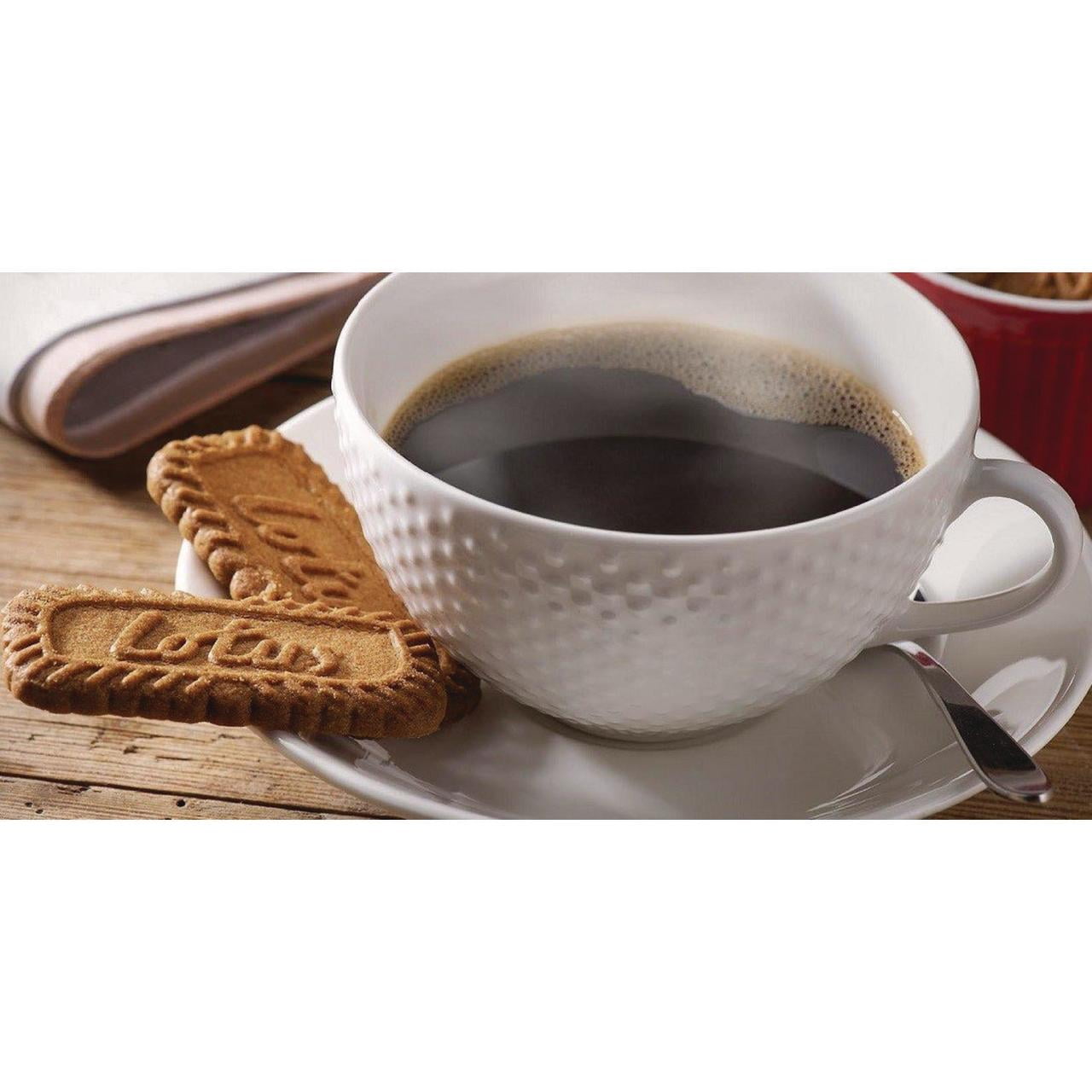 Biscoff 50639 0.22 oz Bag Cookies Dispenser Box, Caramel Cookie (150/Carton)