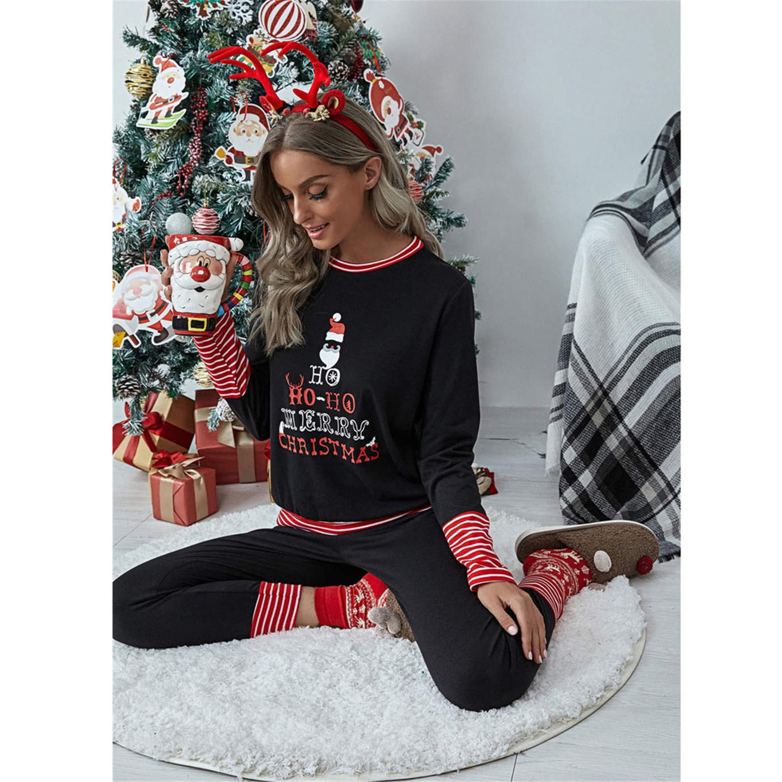 Round-Neck Turtle Neck Sweaters 