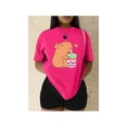 thumbnail image 1 of Playera Blusa De Capybara Tomando Refresco Ropa Divertida Para Mujer Capibara Color Fucsia Talla Chica Marca Emil SaEs, 1 of 4