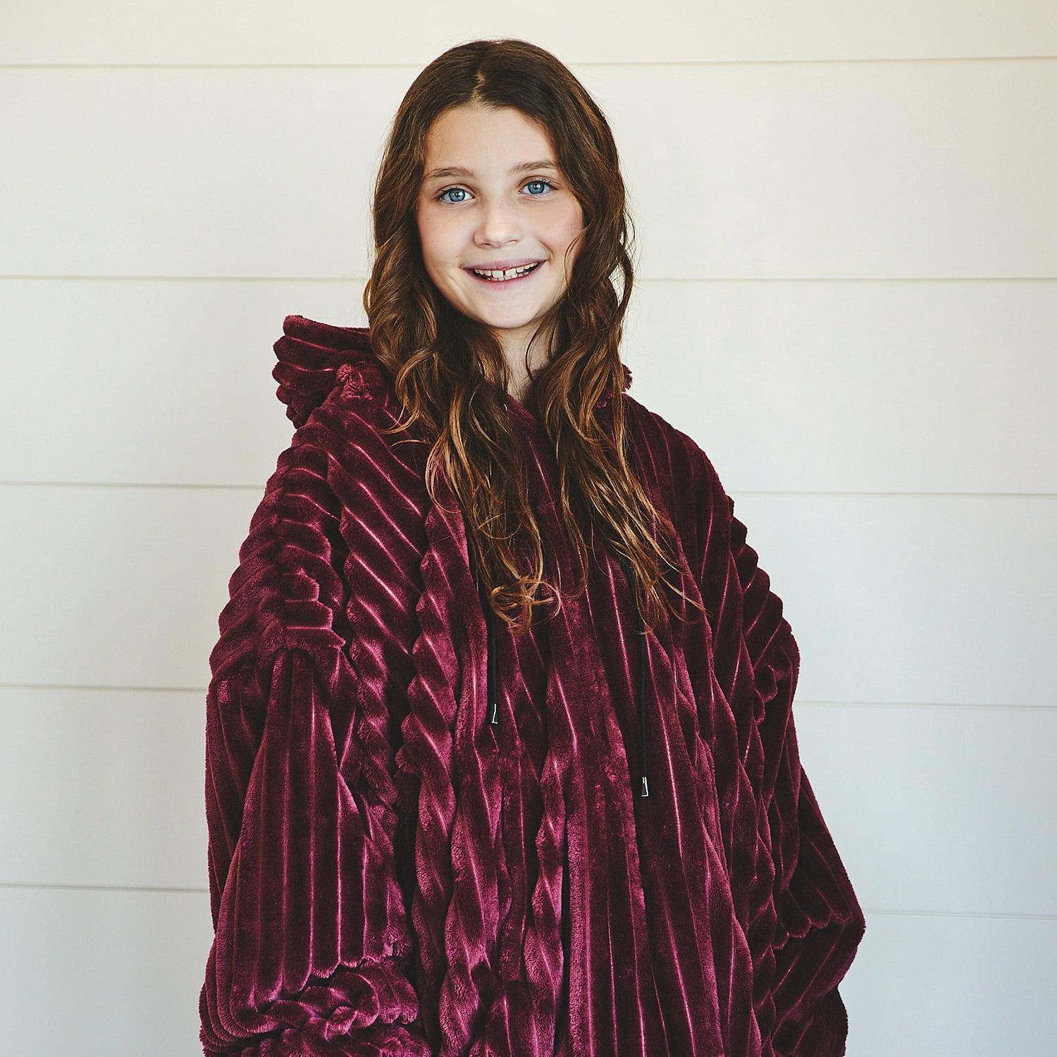 Nestl Wearable Blanket Hoodie, Oversized Hooded Blanket One Size Fits All, Reversible Plush Microfiber, Burgundy/Grey