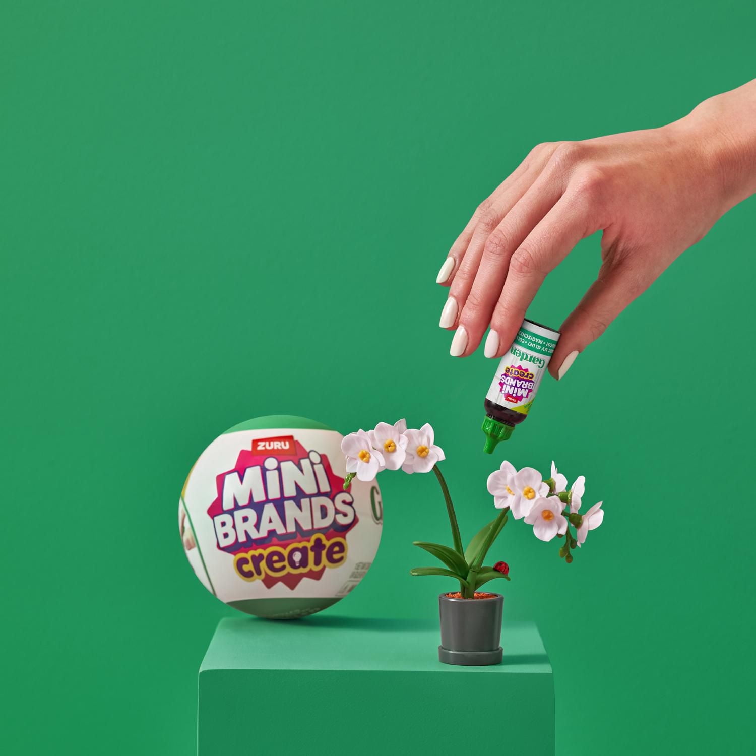 Mini Brands Create Garden Capsule