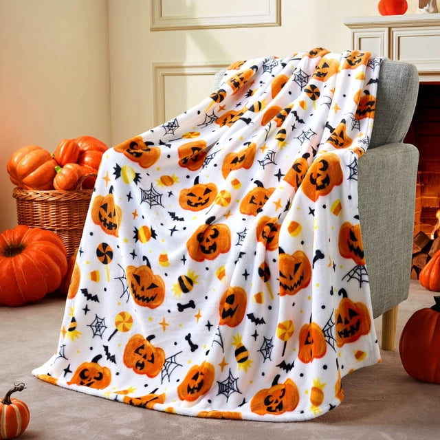 Manta de Franela con Temática de Halloween | Fantasmas, Calabazas, Murciélagos | 130 X 100 Cm | Manta Suave de Poliéster para Sofá | Ligera | Multicolor | 1 Unidad