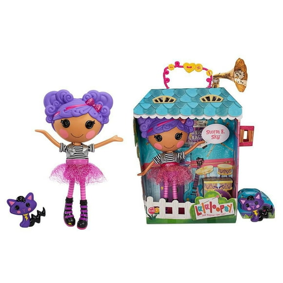 Poupée Lalaloopsy - Storm E. Sky avec animal Cool Cat, poupée musicienne violette de 13 po (33 cm) avec tenue rose et noire et chaussures amovibles, dans un emballage de jeu de caravane réutilisable