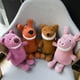 thumbnail image 2 of Juguete de peluche de ocho pulgadas, muñeco de máquina de agarre, muñeco sonriente con dientes grandes, muñeco de boda, lanzamiento de Dumbo Sincero Electrónica, 2 of 7