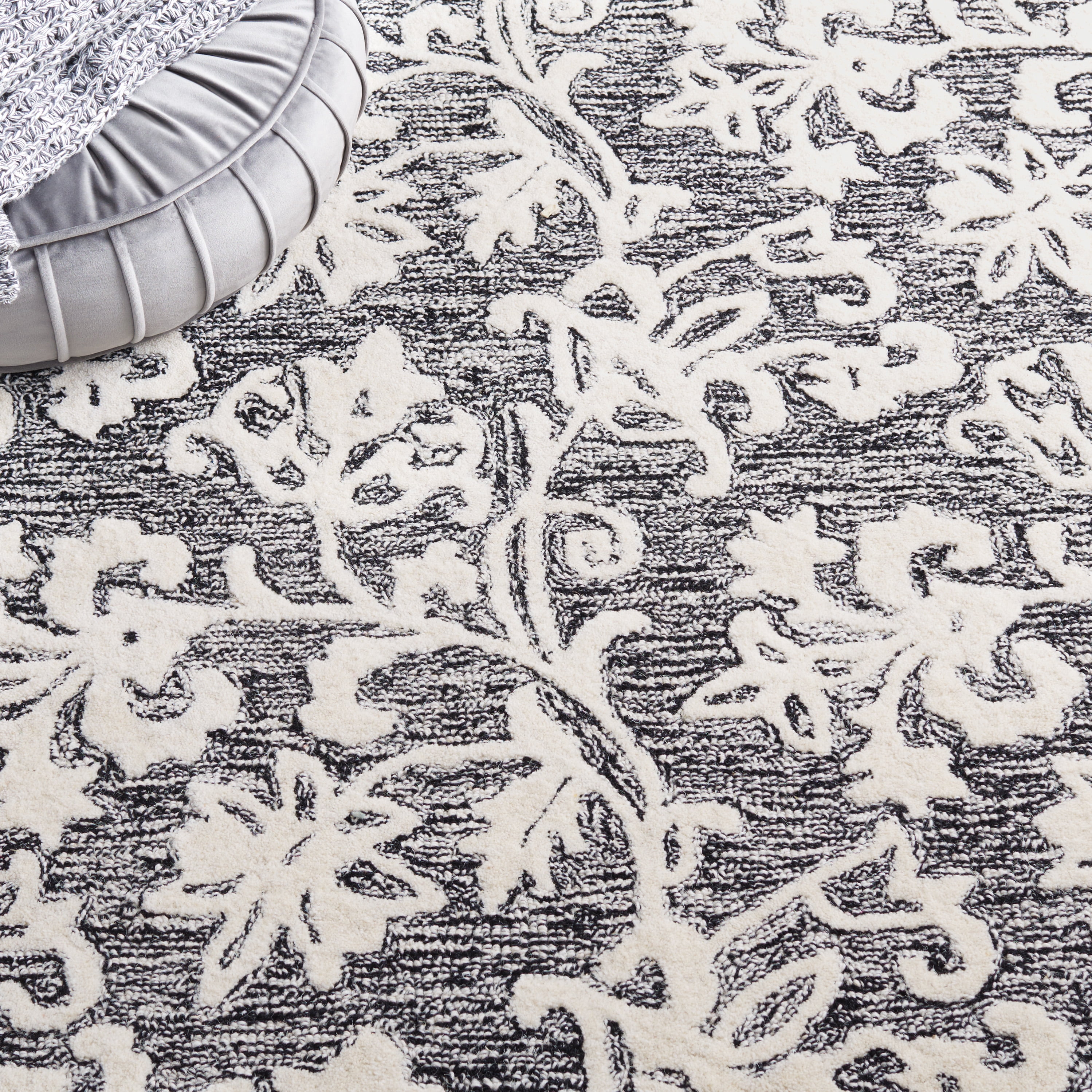 SAFAVIEH Martha Stewart Metro Floral Area Rug, Black/Ivory, 8' x 10'