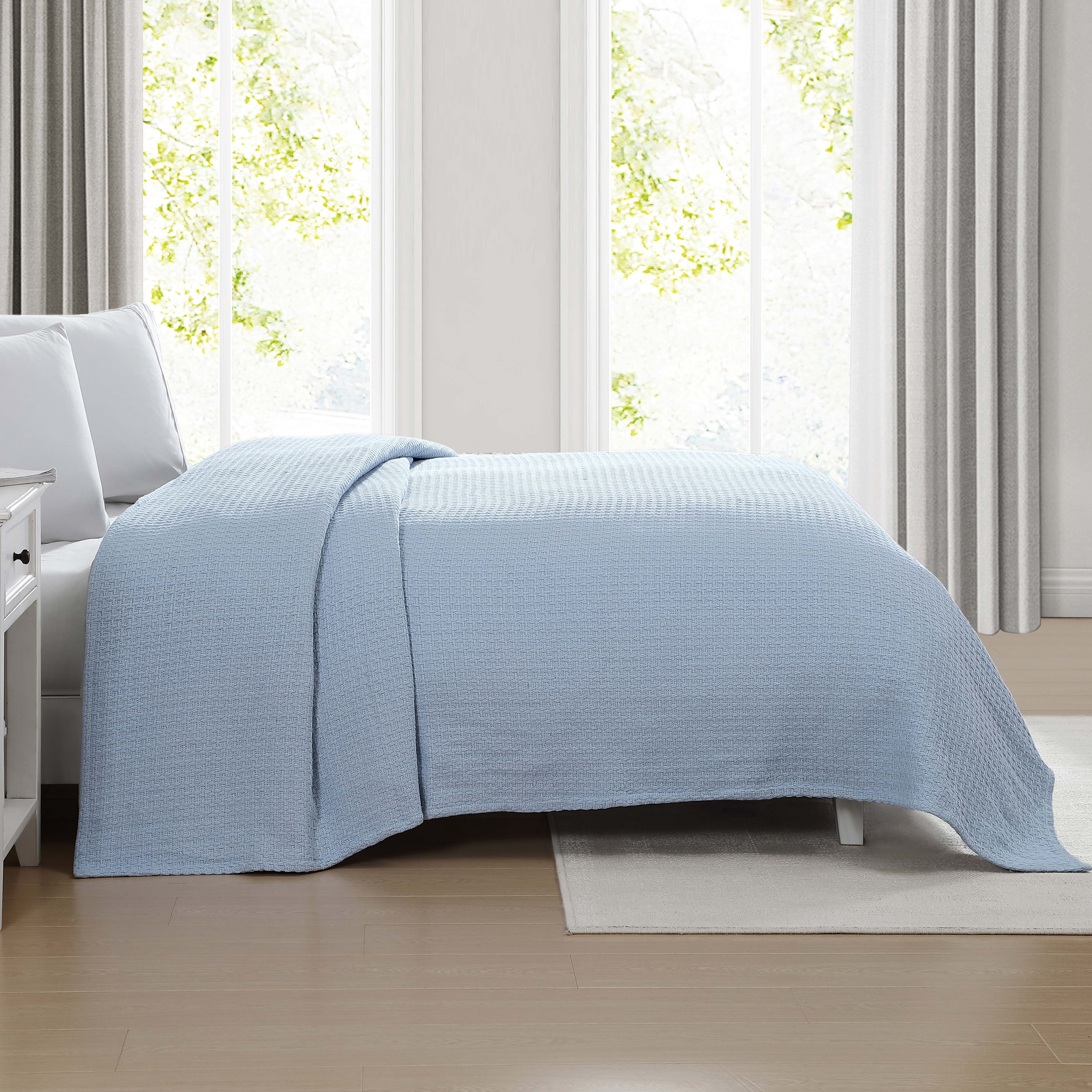 Beatrice Home Fashions, Grand Hotel Woven Cotton Blanket, Full/Queen, Pearl Blue