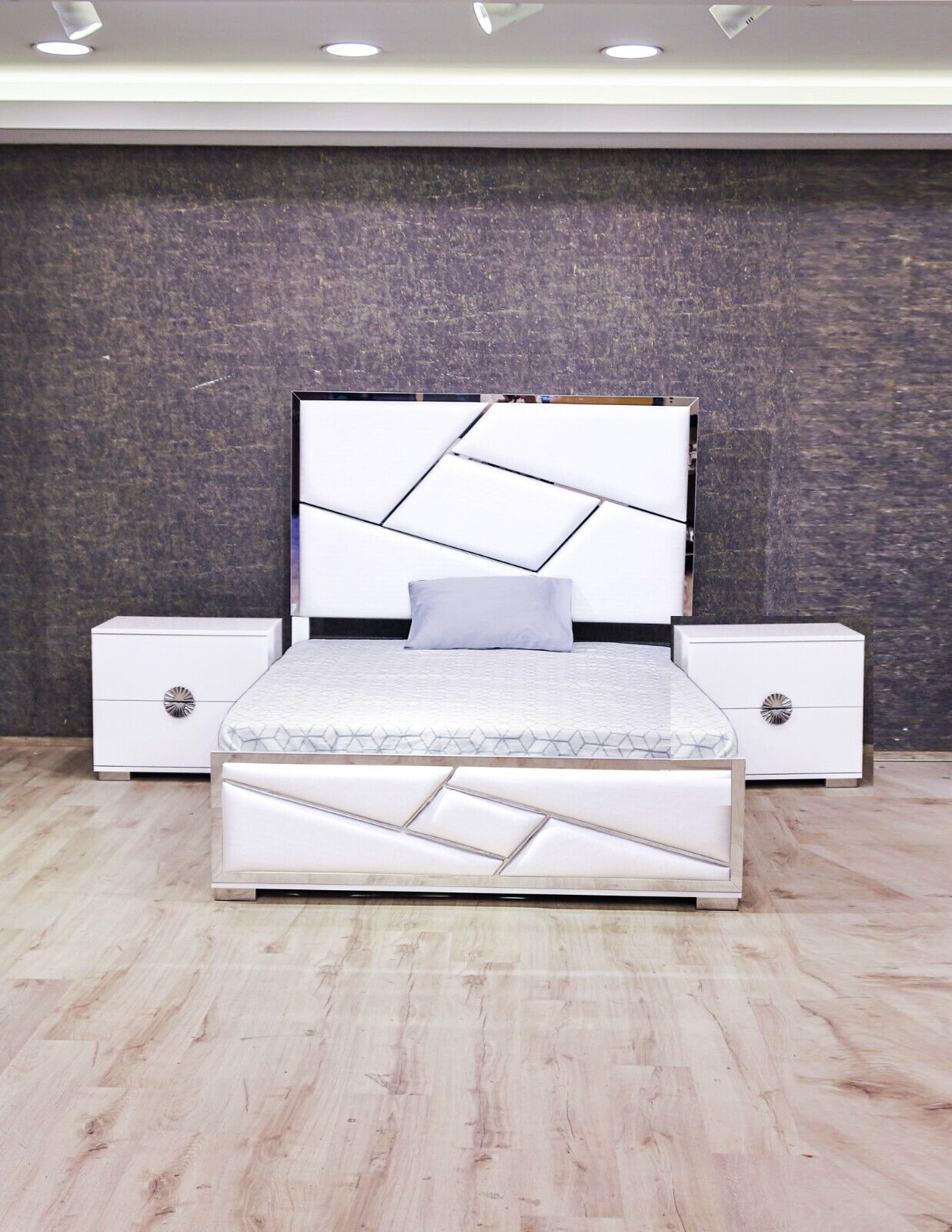 Modern 3pc White Padded Headboard Mirrored Accents Queen Bed 2x