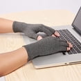 thumbnail image 3 of Guantes de compresión sin dedos para artritis para mujeres y hombres, túnel carpiano, 1 par (gris) 642, 3 of 5