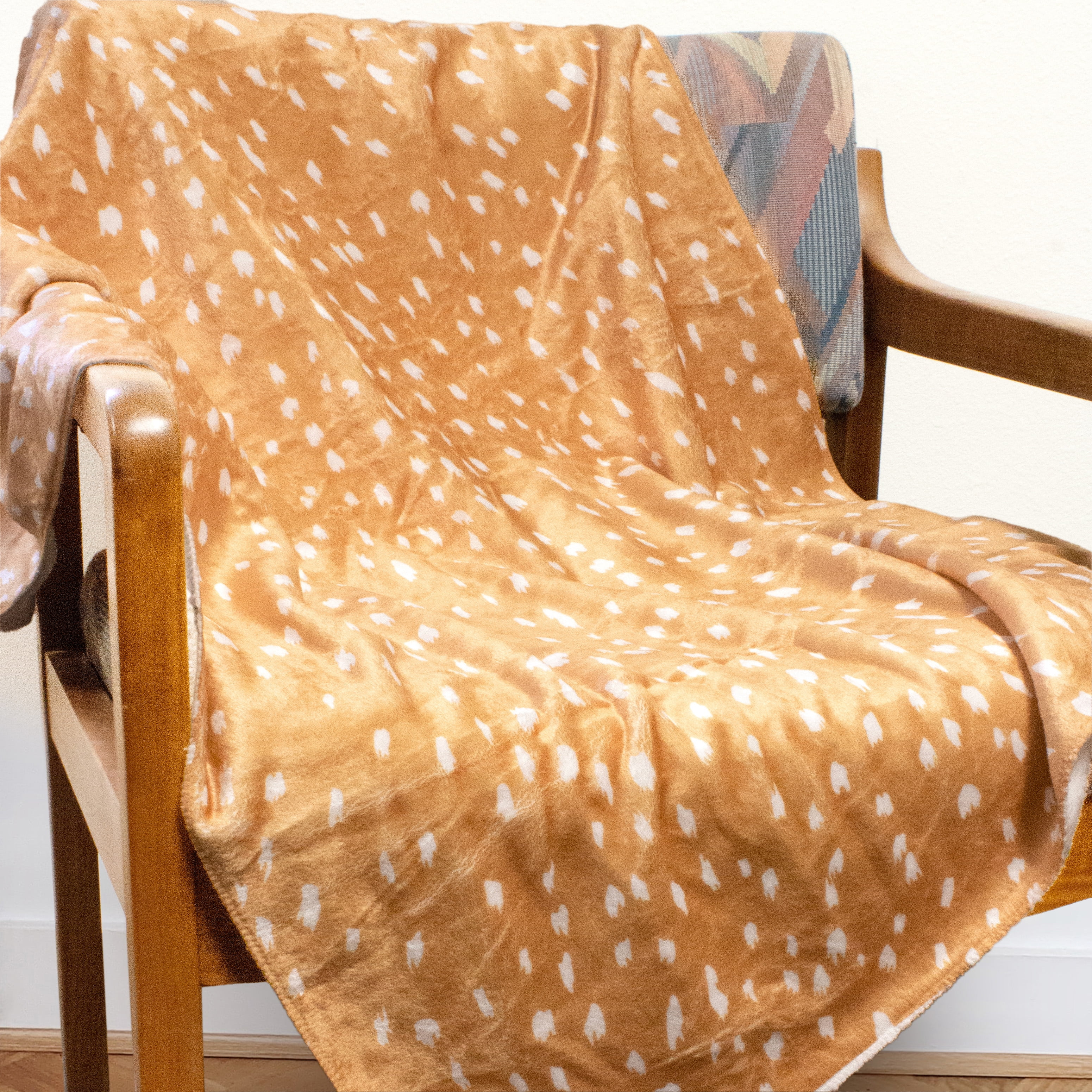 Everything Comfy Deer Fawn Print Decorative Throw Blanket, 30" X 40", Tan