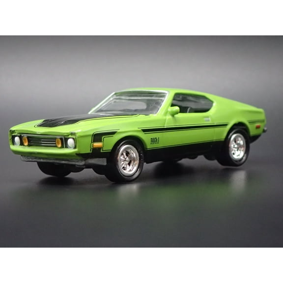 Open Box 1971 71 FORD MUSTANG MACH 1 FASTBACK GREEN 1:64 SCALE DIORAMA DIECAST MODEL CAR