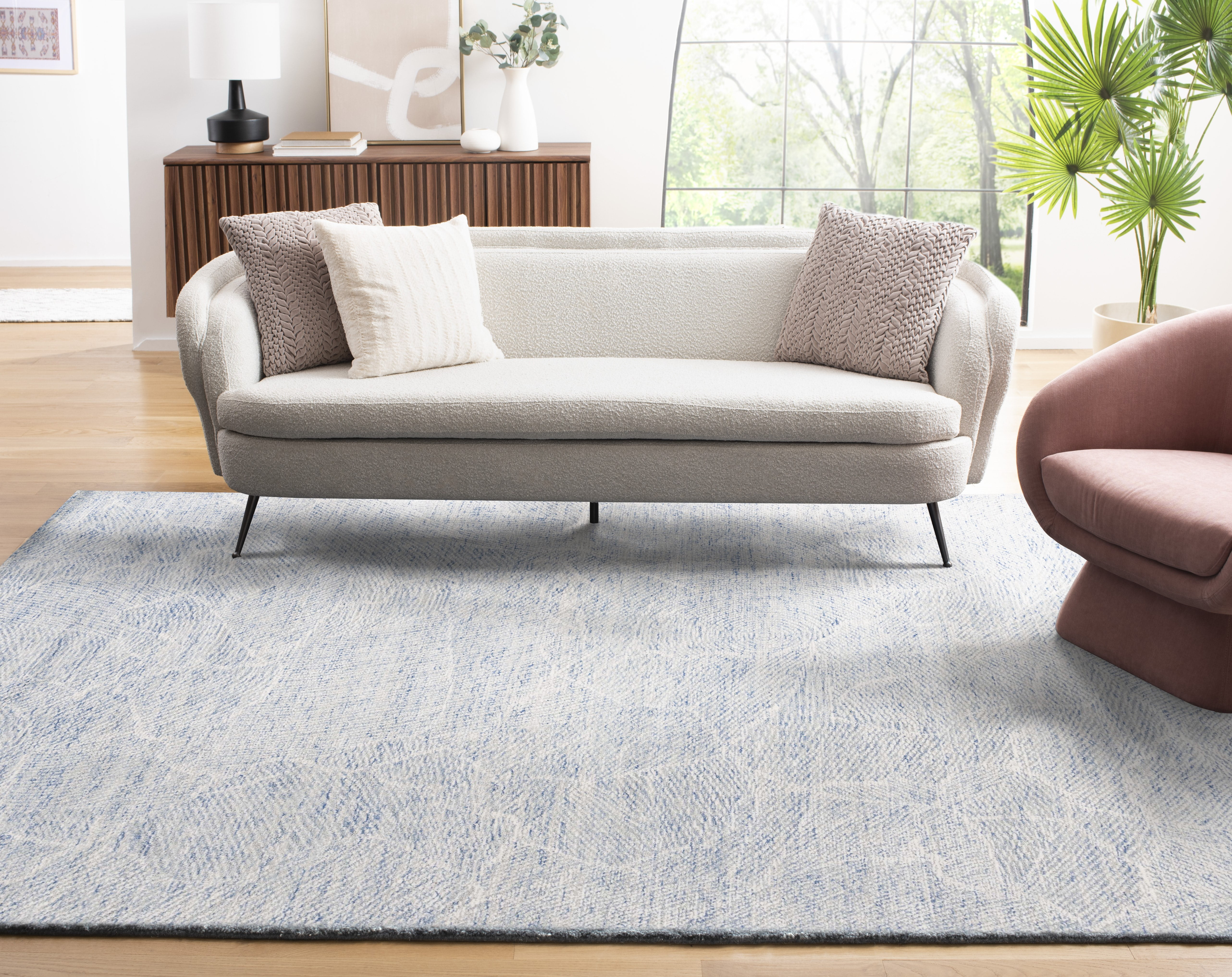 SAFAVIEH Metro Patricia Distressed Area Rug, Blue/Ivory, 5' x 8'