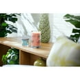 thumbnail image 4 of Yankee Candle Tropical Breeze Signature Large Tumbler Candle, 4 of 6