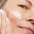 thumbnail image 3 of Concentrado nocturno No7 Pure Retinol 1% con colágeno 30 ml, 3 of 7
