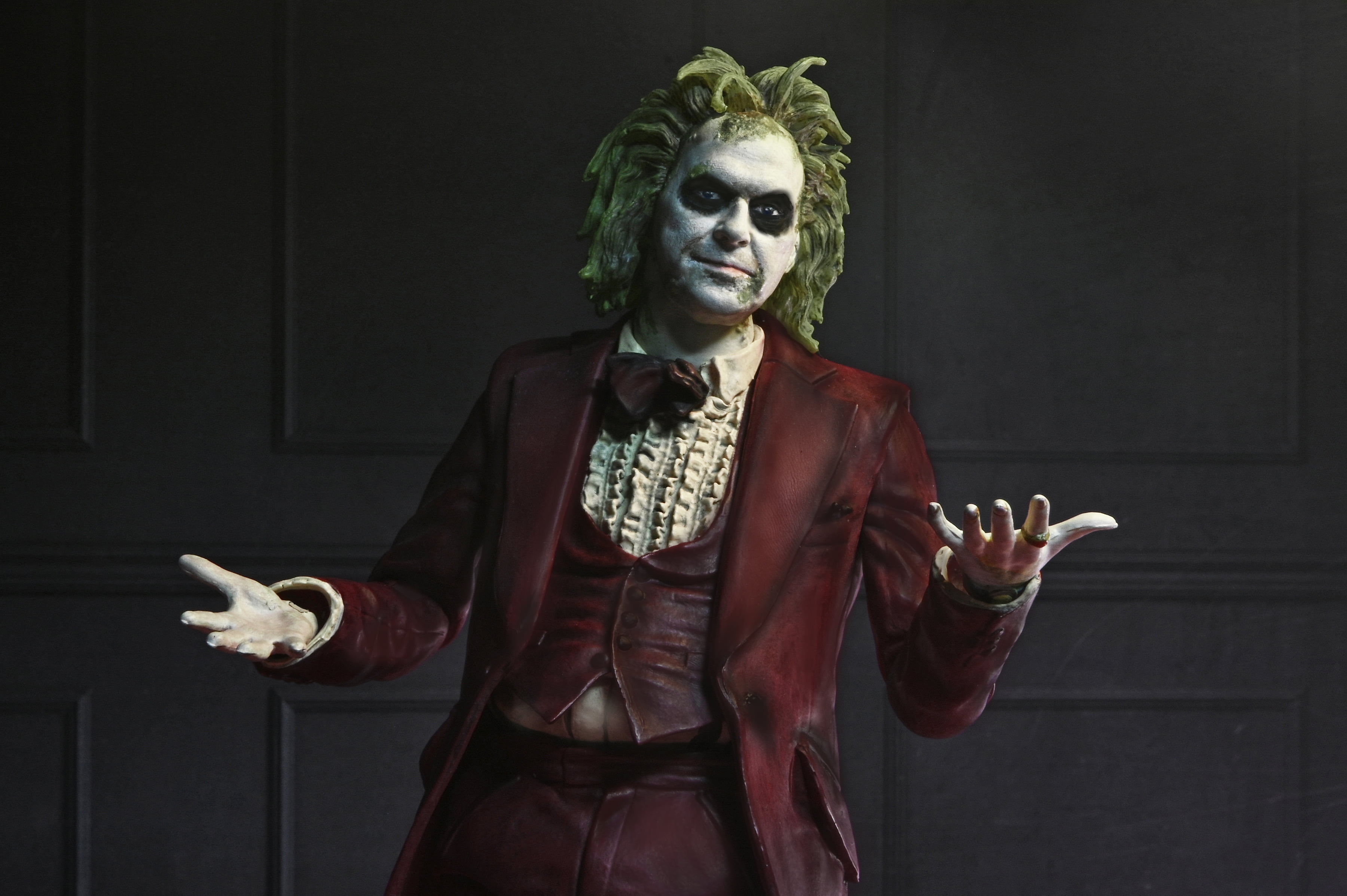 NECA - Beetlejuice Beetlejuice - 7" Scale Action Figure - Ultimate "Wedding Tuxedo" Beetlejuice
