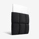 thumbnail image 3 of Funda para Portátil de 13 y 14 Pulgadas, Funda de Almohada Compatible con MacBook Air M4 2025 M3 M2 M1, MacBook Pro M4 Pro/MAX, Xtellar Negro, 3 of 4