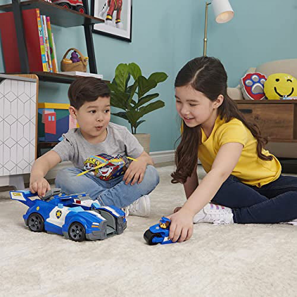 Paw Patrol, Chase 2-in-1 Transforming Movie City Cruiser Toy Car with Motorcycle, Lights, Sounds and Action Figure, Kids Toys for Ages 3 and up