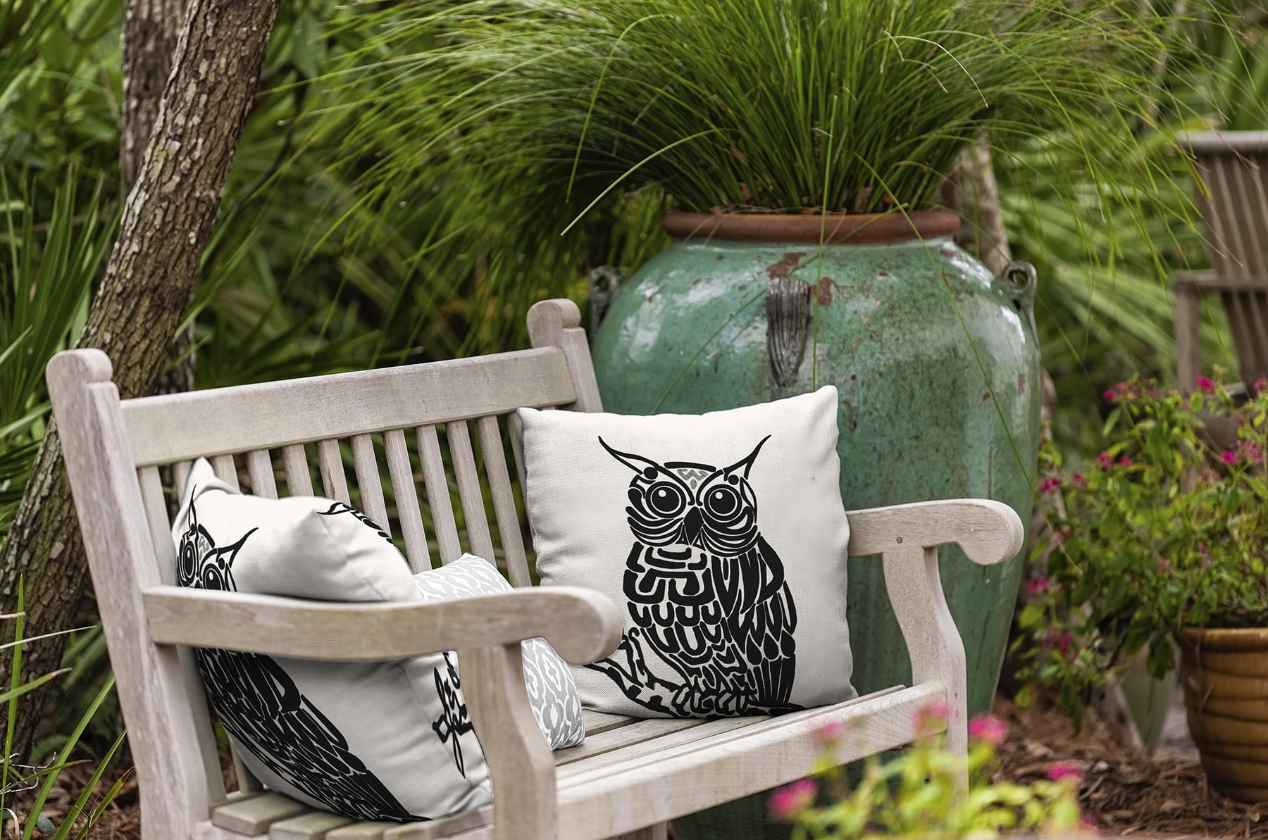 Simply Daisy 16" x 16" Hootie Animal Pillow, Multicolor|Off White and Black (1 count)