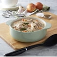 thumbnail image 4 of Cazuela Baker KitchenAid de gres vitrificado, 2 litros, pistacho, 4 of 4