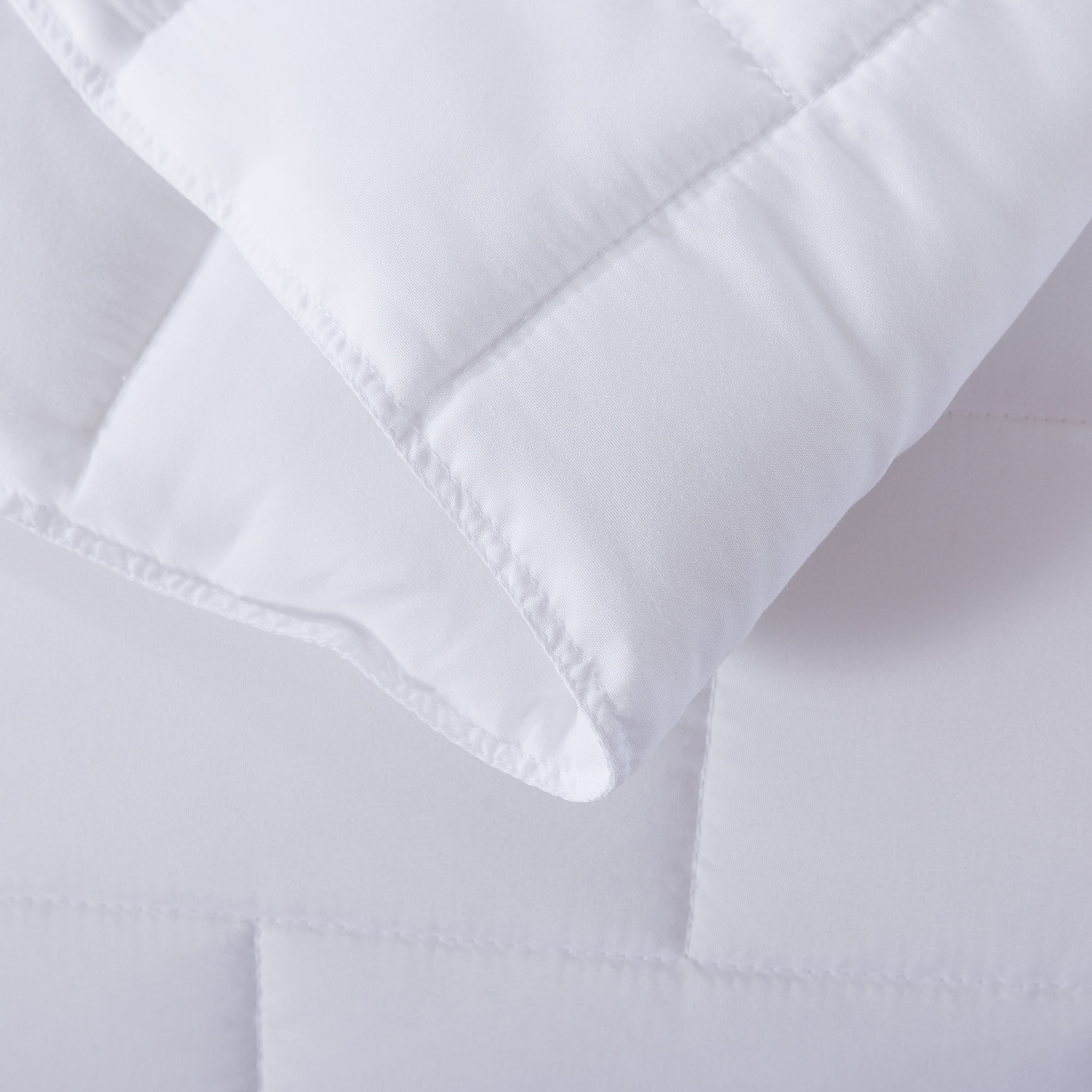White Goose Nano Down and Feather Blanket - Full/Queen