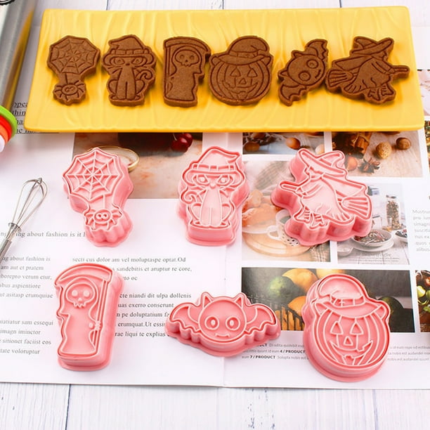 8 Piece Mini Cute Cartoon Cookie Cutters, 3d Raised Design Gingerbread  Cookie Stamps, Cookie Molds suitable for Frosting Decoration, Mini Pie  Molds