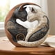 thumbnail image 1 of Decoración de Escritorio Yin Yang | Decoración Única | Material Duradero | Decoración Versátil para El Hogar, La Oficina y La Habitación de Los Niños | Fácil Mantenimiento | Regalo Ideal para Amantes, 1 of 6