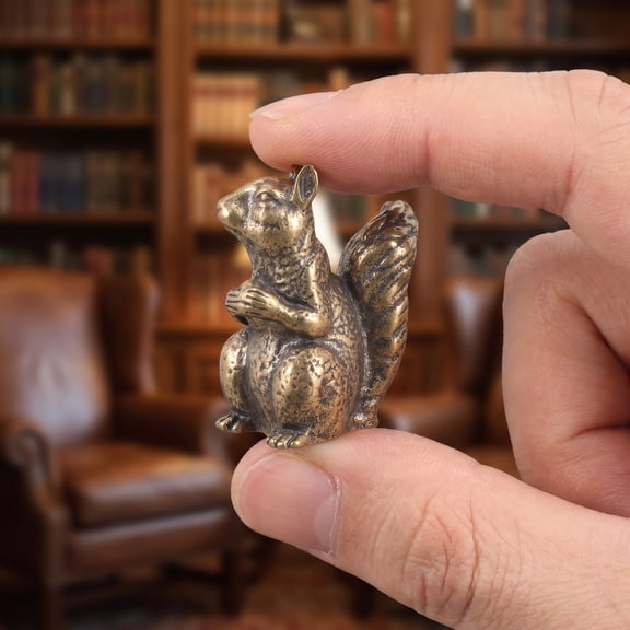 Hemobllo Vintage Brass Squirrel Figurine, Small Animal Statue Decoration for Home, Office, Desk, Golden Sculpture Ornament