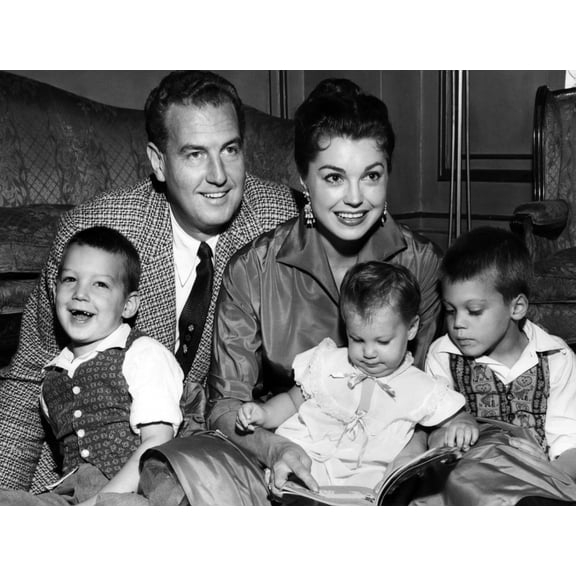 Esther Williams (Top Right) History (36 x 24)