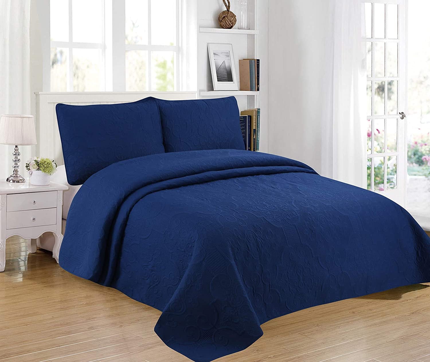 blue bed spread